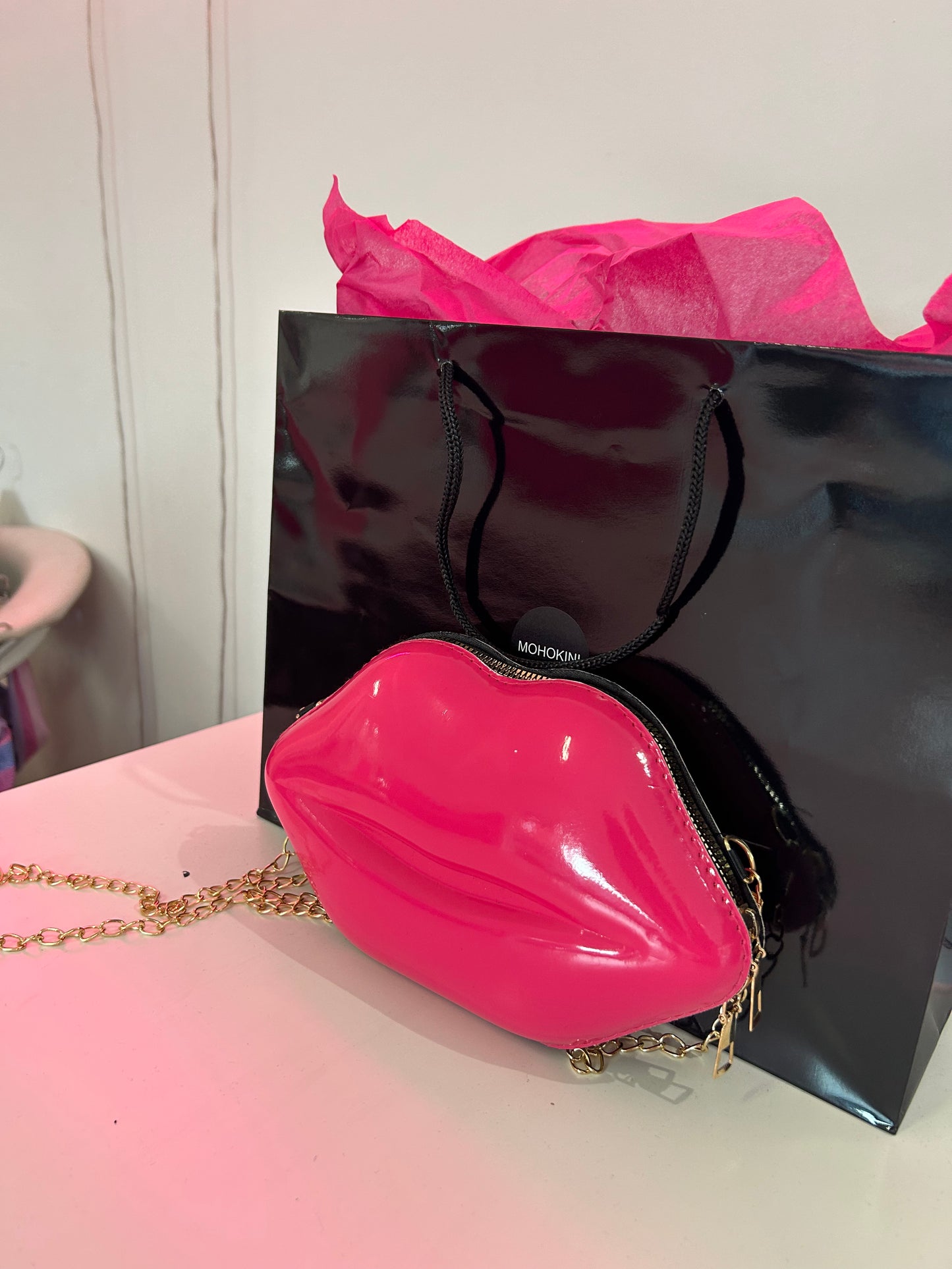 Pink kiss bag